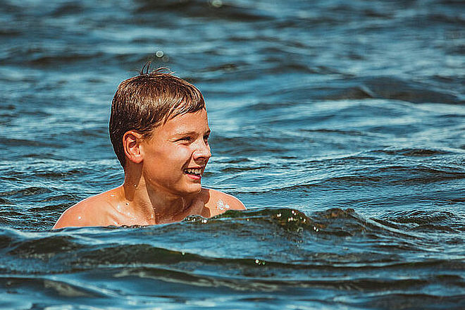 Sicherheit am und im Wasser: Wasserwacht des DRK gibt Tipps für den Badeurlaub. Foto: Sven Rogge/DRK