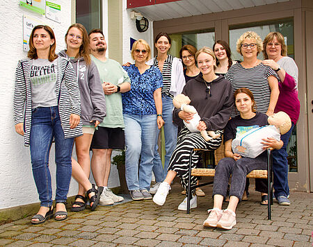 Wichtige Informationen und Handlungsanweisungen für die Erste Hilfe bei Kindern, das stand am 29. Juni 2023 bei den Profis vom Ev. Kindergarten Sonnenkamp St. Johannes im Mittelpunkt.